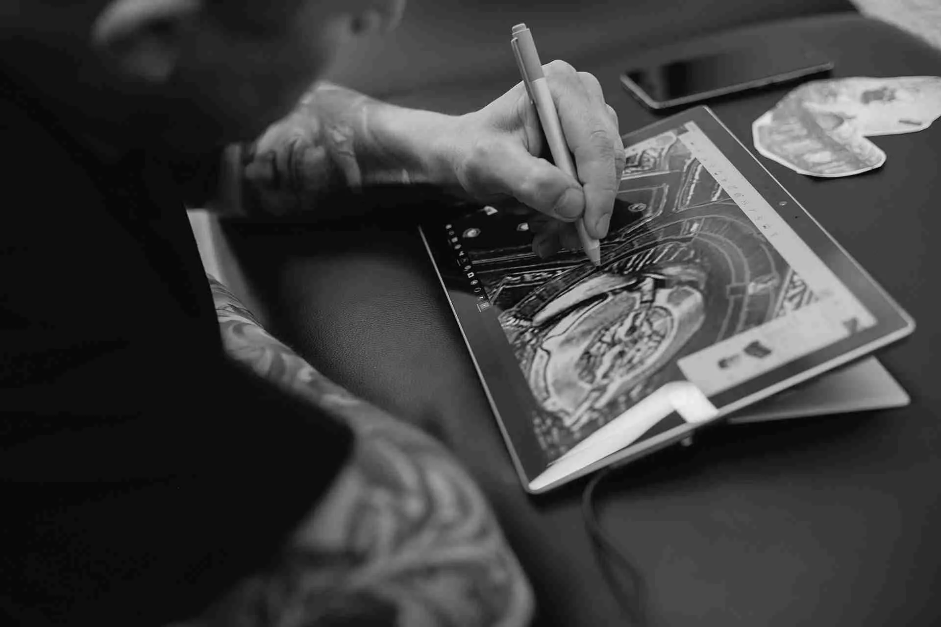 Instagram vs Website for Tattoo Shops: Feature Comparison